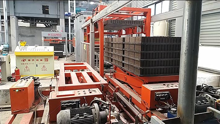 免燒磚軌道窯、免燒磚養(yǎng)護窯