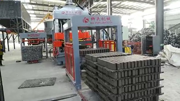 液壓磚機(jī)處理固廢、泥巴磚