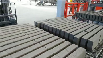 液壓磚機(jī)處理固廢、泥巴磚